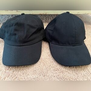 Bundle of 5 Plain Black Adjustable Hats – New